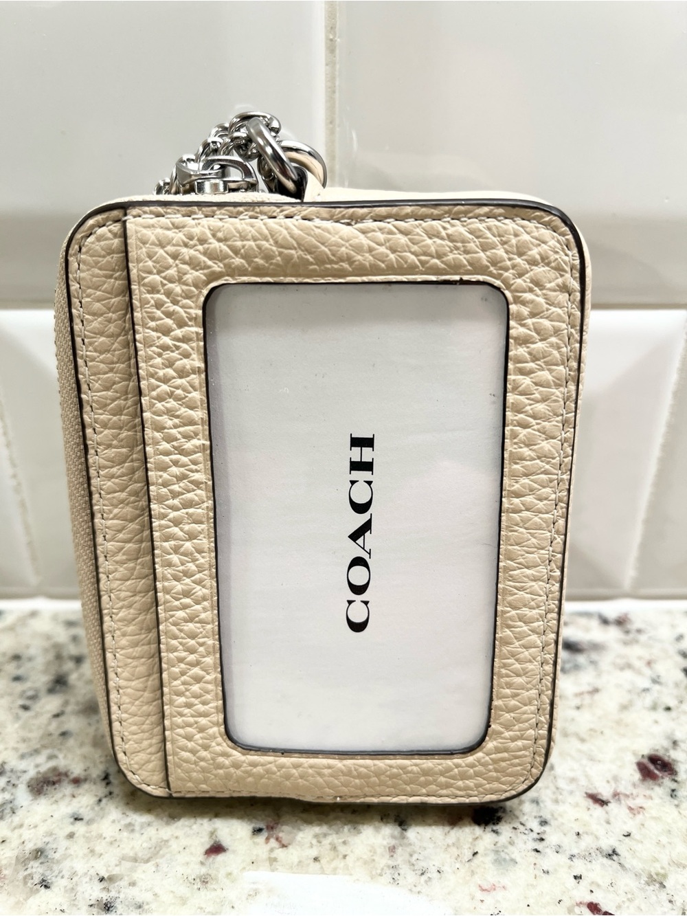 Coach Pebbled Ivory Leather Zippered Card Holder with Strap EUC - Picture 4 of 10